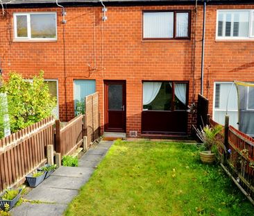 2 Bed Terraced House, Moorville Close, LS11 - Photo 4