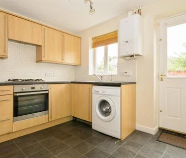 2 bedroom semi-detached house to rent - Photo 4