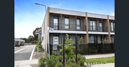 Modern, Low-Maintenance Living in the Heart of LUMA Estate with 7 star energy rating. - Photo 3