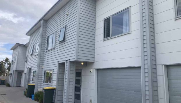 Apartment on May - Photo 1