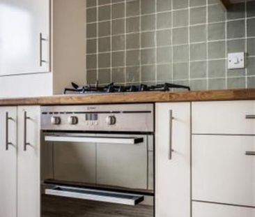 2 bedroom penthouse to rent - Photo 6