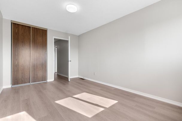 For Lease - 1333 Hazel Mccleary Drive, Oakville, Ontario - Photo 1