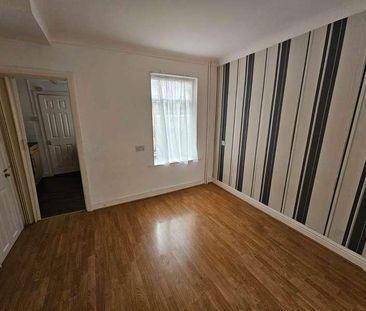 Large Bedroom House- Cannon Street, Reading, RG1 - Photo 5