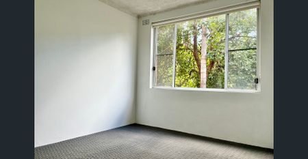 Light-Filled Two-Bedroom Apartment in Prime Meadowbank Location - Photo 4
