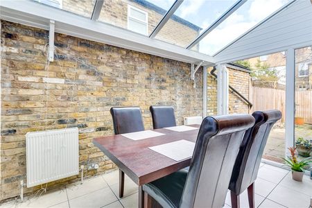 Buckmaster Road, London, SW11, London - Photo 2