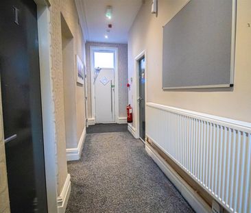 Double room to let-Villiers Street, Preston - Photo 5