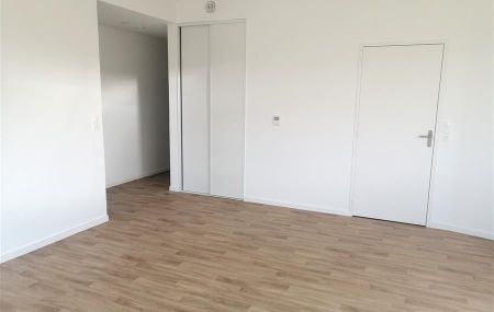 A LOUER - Appartement T3 Neuf - CHAVAGNE - Photo 4