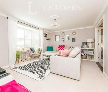 3 bedroom house to rent Oak Eggar Chase, Pinewood, Ipswich, IP8 - Photo 1