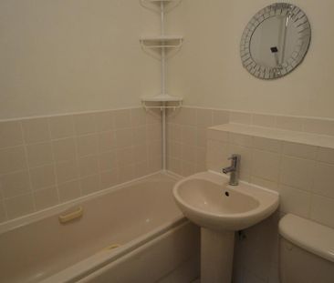 2 bedroom property to rent - Photo 6