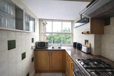 1 bedroom flat to rent - Photo 4