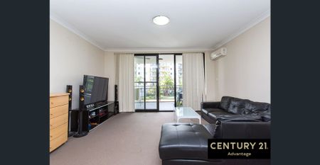 Westmead Central, Close To Hospital, Shops And Railway! - Photo 2