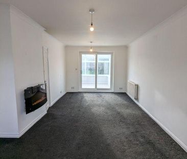 2 bedroom semi-detached house to rent - Photo 3