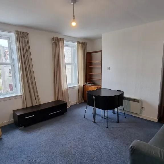 3 bedroom townhouse to rent - Photo 1