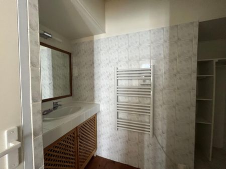 Location Appartement 2 pièces 36m² CASTRES 81100 - Photo 4