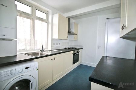 2 bedroom property to rent - Photo 3
