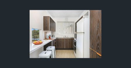 Easy Living In Prime Location - Photo 2