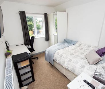 6 bedroom house to rent - Photo 1