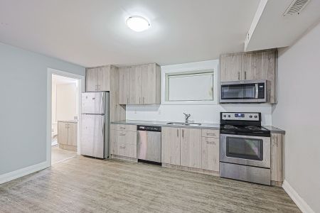 For Lease - 814 Glencairn Avenue Unit# B02, Toronto, Ontario - Photo 5