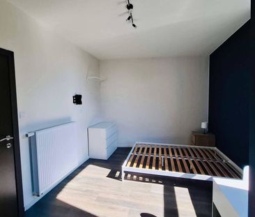 colocation de 4 chambres entièrement rénovées à 6041 Gosselies - Foto 5