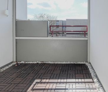 Top modern möbliertes 1-Zimmer-Appartement mit Loggia in Baumberg - Foto 1