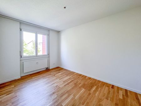 Moderne 3.5-Zi. Wohnung mit viel Licht und Platz - Foto 4