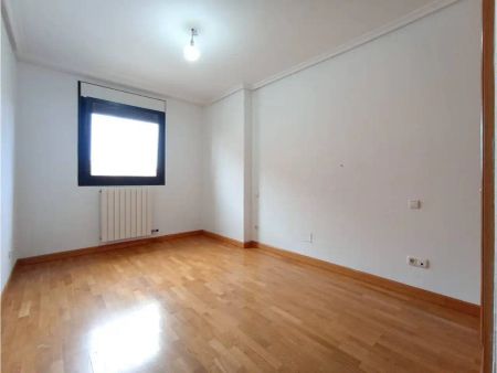 Piso de alquiler en Plaza Doctor Emilio Giménez Heras, San Agustín - Parque Europa - Foto 5