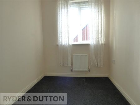 3 bedroom semi-detached house to rent - Photo 5