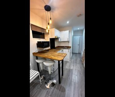 Studio Flat, Woodland Terrace, SE7 - Photo 5