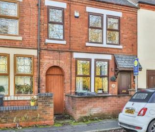 4 bedroom terraced house to rent - Photo 3