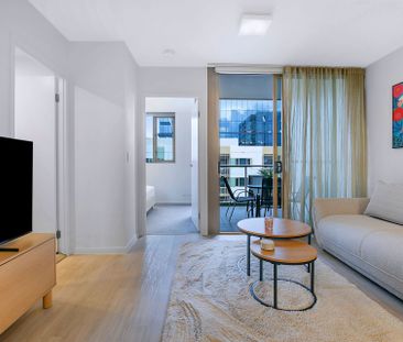 Fully Furnished 1 Bedroom + Study Inner-City Living with Study in P... - Photo 2