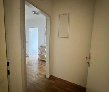Prov. Frei - Ideale 3 Zimmer Wohnung, Küche möbliert, WG tauglich -... - Foto 6