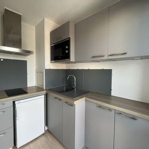 Appartement T1 à louer 1 pièce - 34,10 m2 CHATEAUROUX - 36 - Photo 2