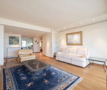 Gemeubeld appartement op de zeedijk in het Zoute. - Foto 2