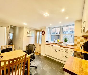 Room in a Shared Flat, Defoe Road, N16 - Photo 1