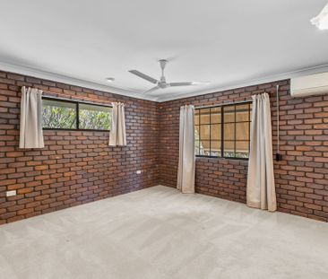 Spacious Family Home on Large Acreage - Photo 2