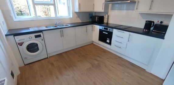 Room in a Shared Flat, De Frene Road, SE26 - Photo 2