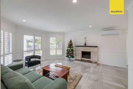 Elegance, Space & Comfort in a Prestigious Cul-de-sac Location Fully Renovated With Solar - Photo 2