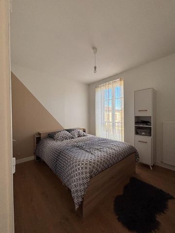 Location Appartement 5 pièces 99m² VARENNES LES MACON 71000 - Photo 4
