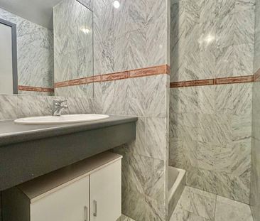 Location Appartement 1 pièce 26m² TOULOUSE 31400 - Photo 2