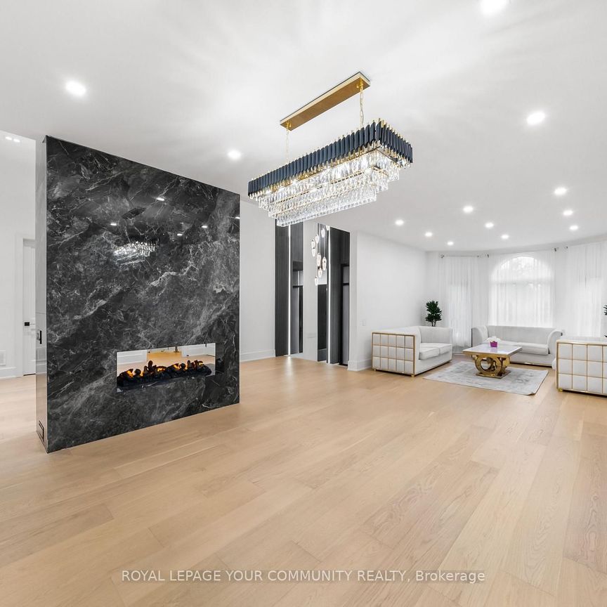 For Lease - 72A Oxford Street, Richmond Hill, Ontario - Photo 1