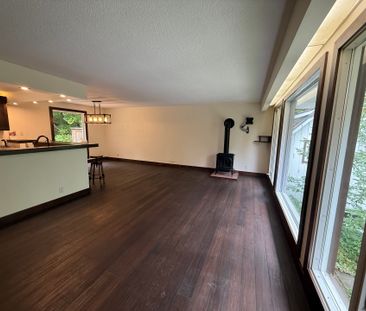 For Lease - 121 Gilwood Park Drive, Penetanguishene, Ontario - Photo 2