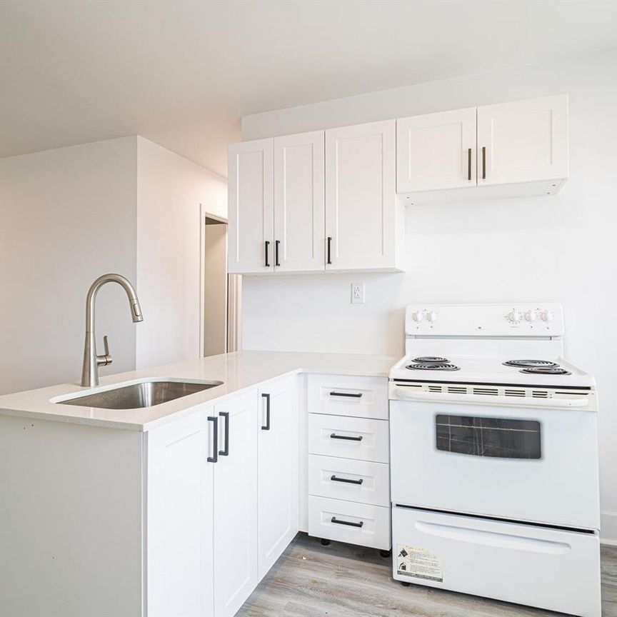 2-1/2 - 8281 Avenue Des Vendéens, Anjou - Photo 1