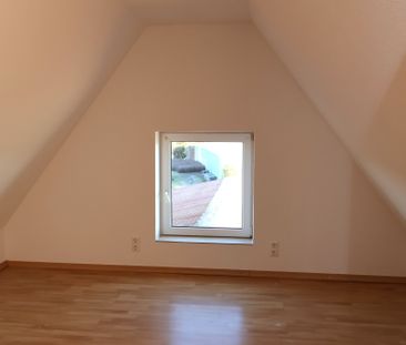Großzügige 3,5‑Zimmer‑Wohnung in einem stilvollen Reetdachhaus - Foto 5
