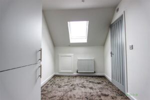 3 BEDROOM Townhouse - Semi Detached - Photo 1