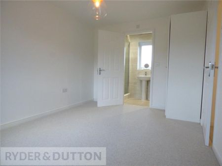 3 bedroom detached house to rent - Photo 3