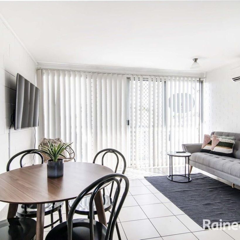 2 BEDROOM UNIT MACKAY - Photo 1