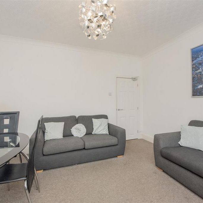 4 bedroom house share to rent - Photo 1