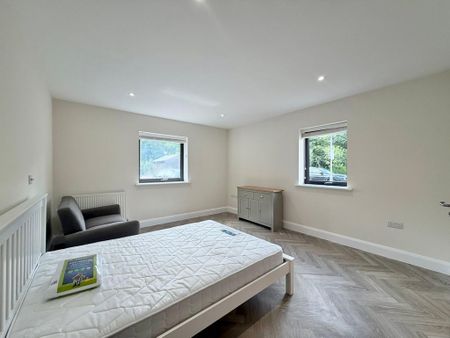 Studio to rent - Photo 3