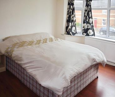 5 bedroom semi-detached house to rent - Photo 5