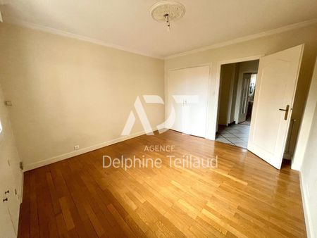 Location Appartement 3 pièces 75m² GRENOBLE 38000 - Photo 4